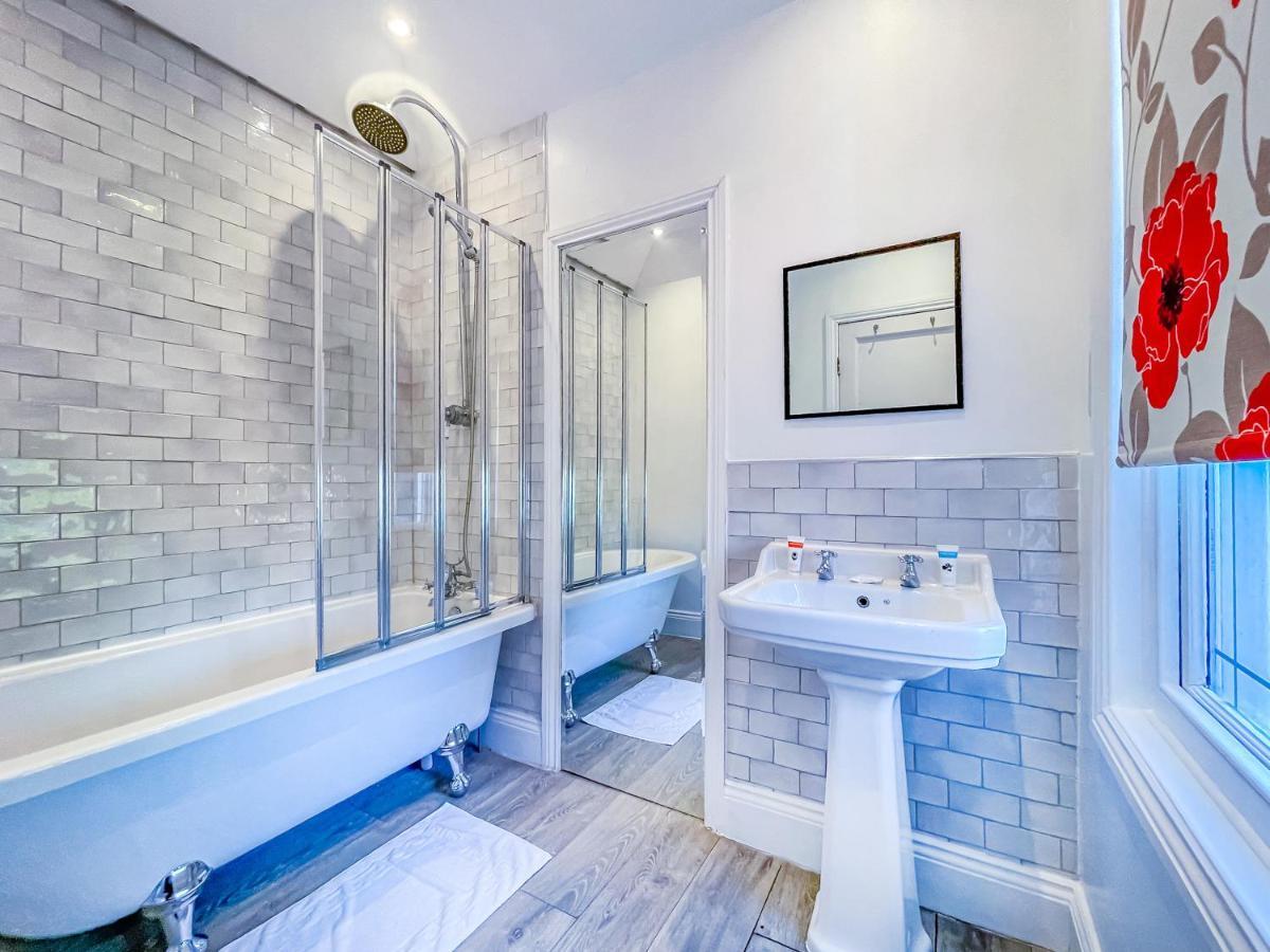 *Re9Bc* For Your Most Relaxed & Cosy Stay + Free Parking + Free Fast Wifi * 利兹 外观 照片